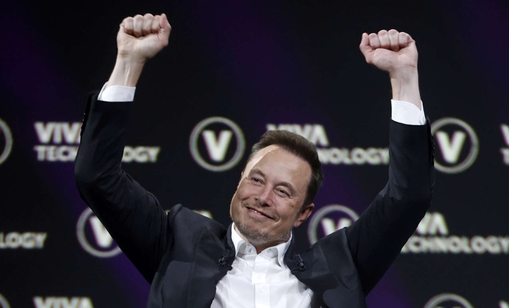 Unbelievable Deal: Tesla's Mind-Blowing Car Transformation for ONLY $7,500! 1 AA1hzwxT-1