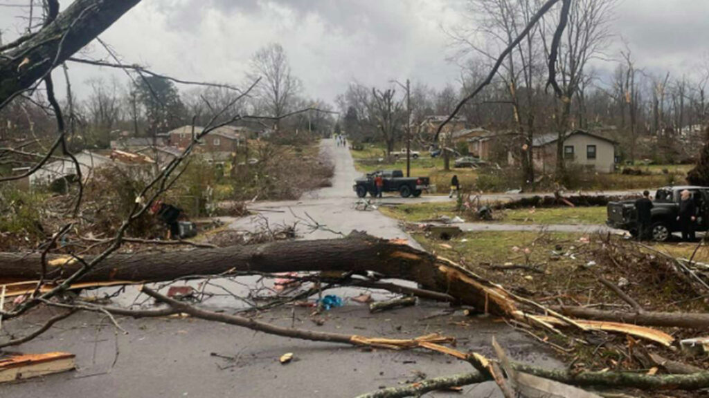 Survivors sought, damage assessed after Tennessee tornadoes kill at least 6 3 Storm damage left behind in Clarksville, Tennessee on Saturday