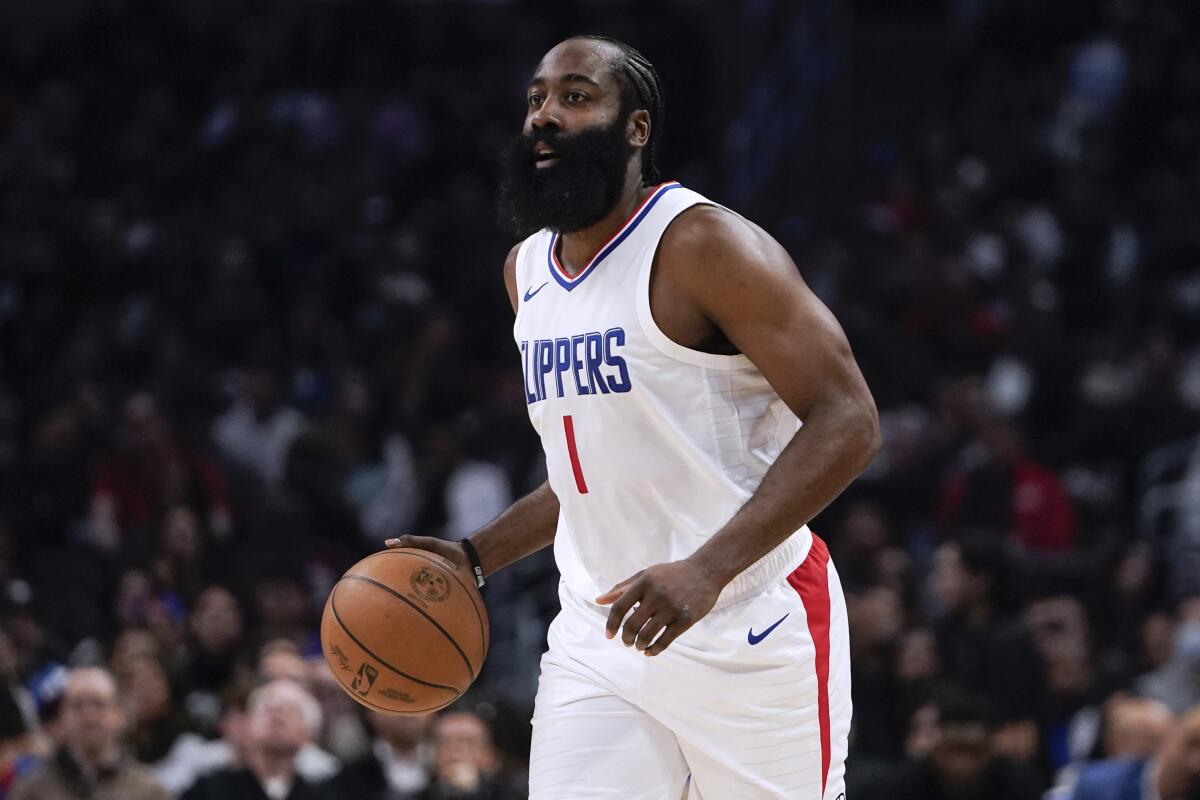 James Harden hits 25k points, leads Clippers to 121-113 win over slumping Warriors 1 download (1)