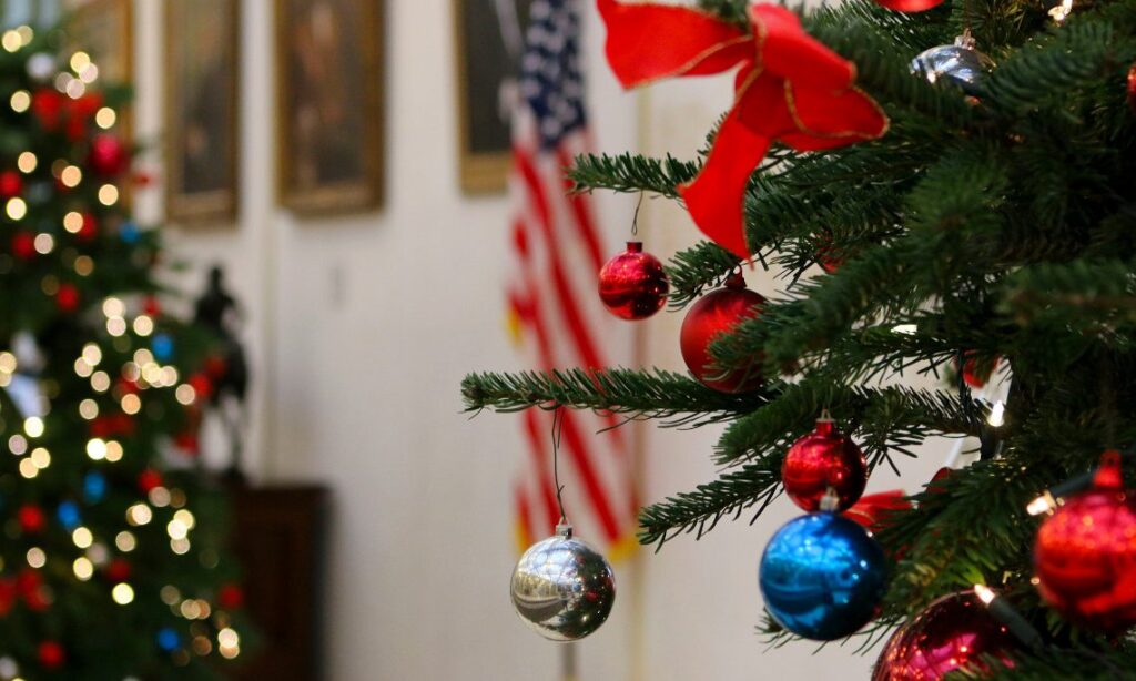Christmas in the USA: A 2023 Celebration of Traditions and New Beginnings 2 xmas 2015 1140px 1140x684 1
