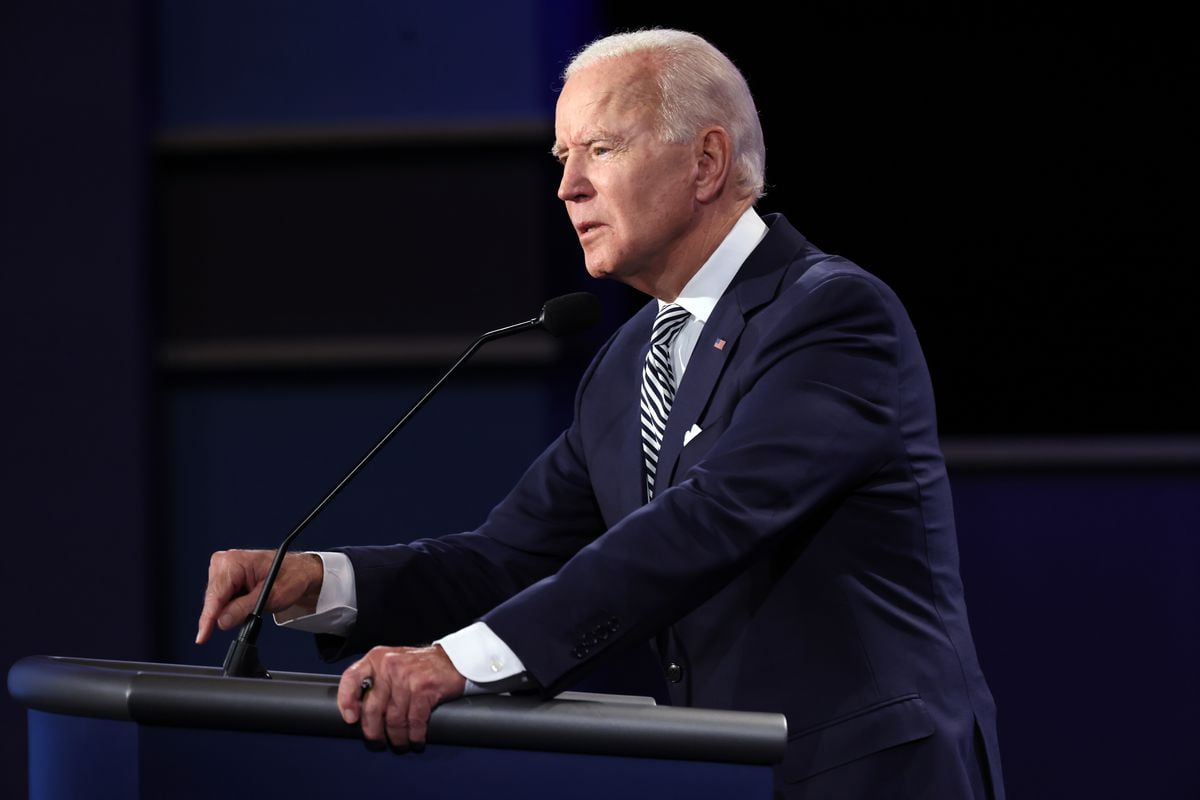 Ohio politicians dismiss Biden's visit to East Palestine after a year, deeming it "too little, too late." 1 Ohio politicians dismiss Biden's visit to East Palestine after a year, deeming it "too little, too late."