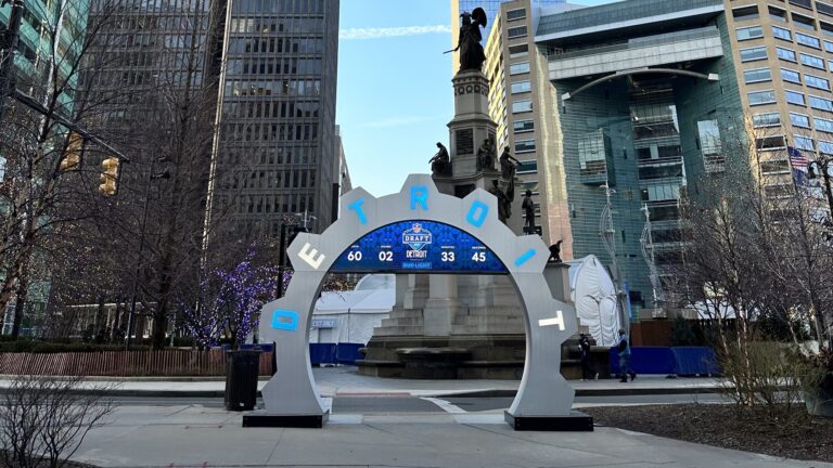 Detroit Roars with 313 Day